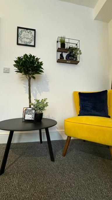 Cosy Home In Barnsley Centre ภายนอก รูปภาพ